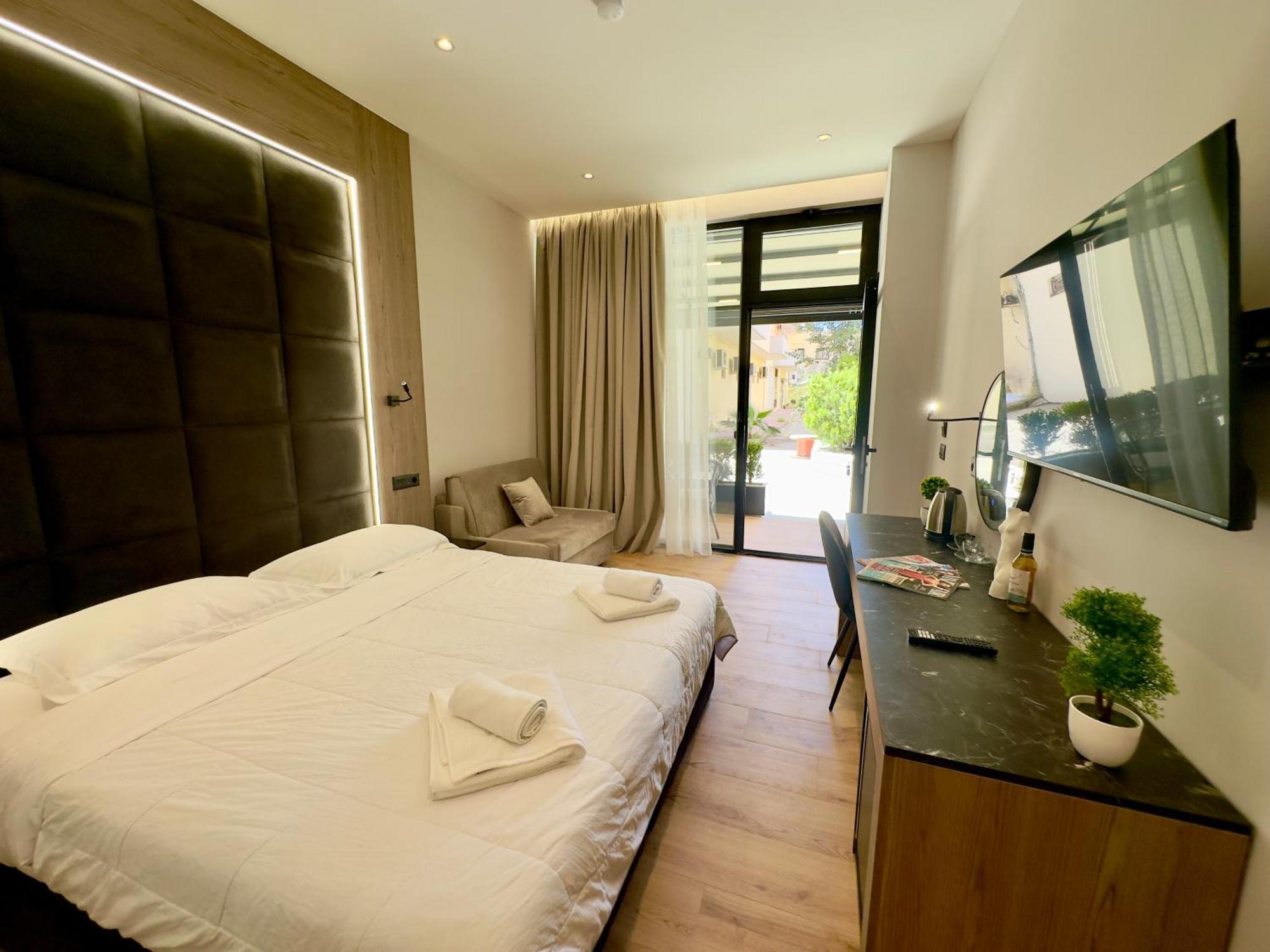 Elmar Comfort Vlorë Buitenkant foto